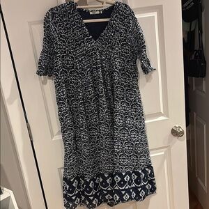 Elegant Navy and White Midi Dress